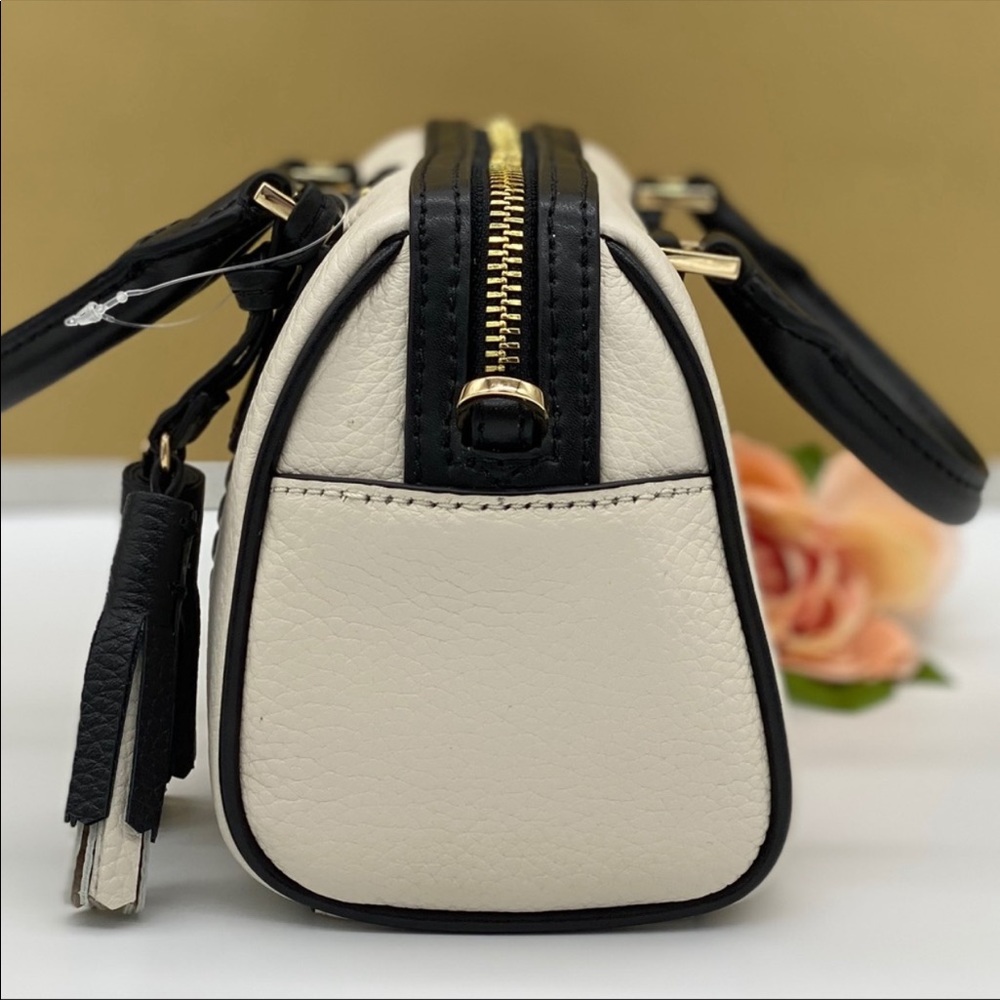 MICHAEL KORS BEDFORD XS DUFFLE XBODY LT CRM MULTI - Picture 8 of 16